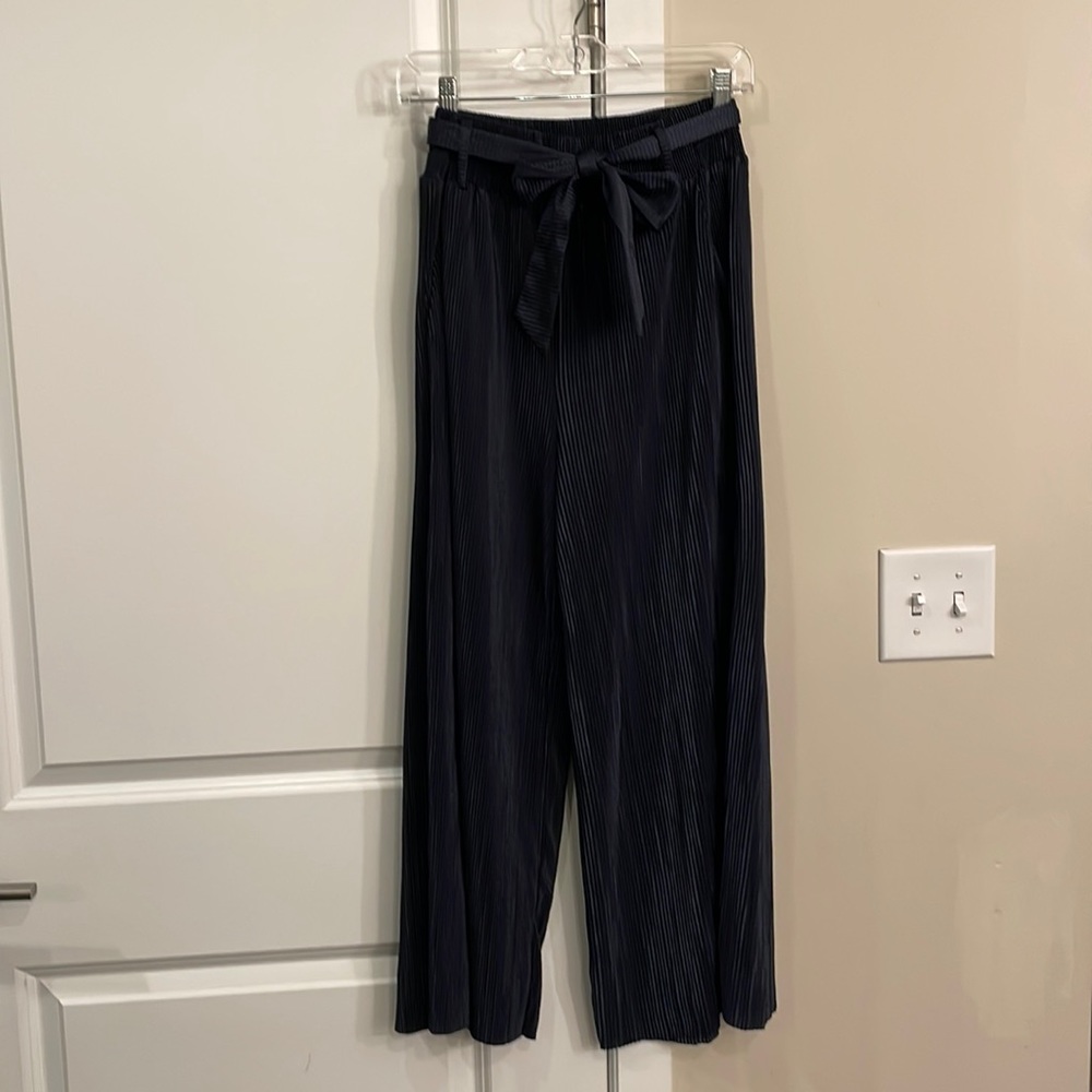 Navy lush wide leg pleated pants
